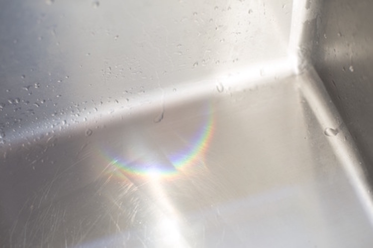 川内倫子「はじまりのひ」© Rinko Kawauchi