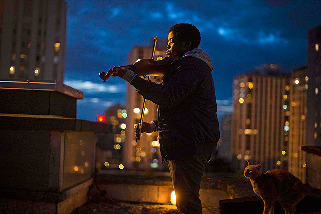 ©︎2017 / MIZAR FILMS / UGC IMAGES / FRANCE 2 CINEMA / LA CITE DE LA MUSIQUE - PHILHARMONIE DE PARIS
