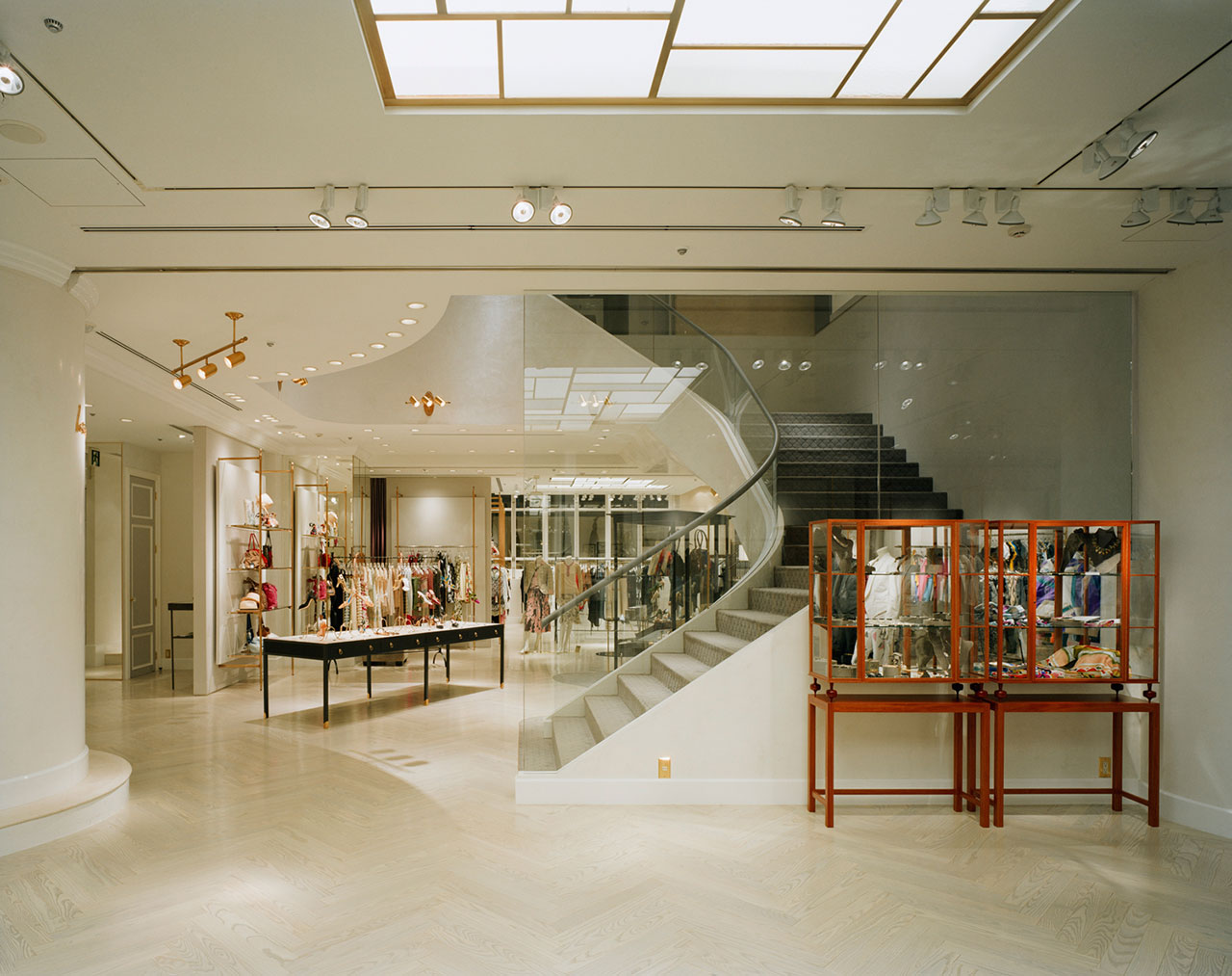 International Gallery BEAMS Womens