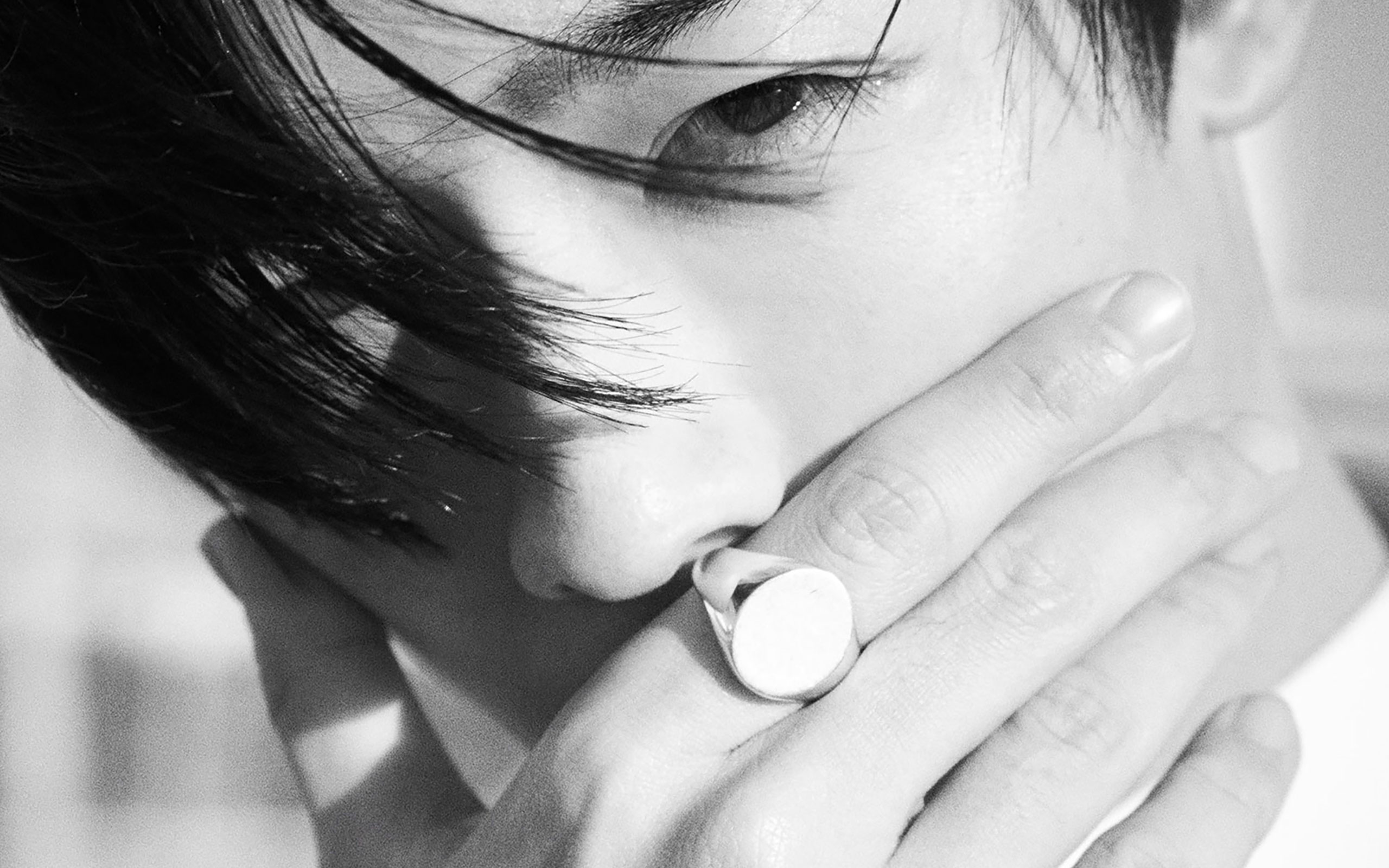 俳優・竜星涼と中島沙希が出会う Maison Margiela (メゾン マルジェラ