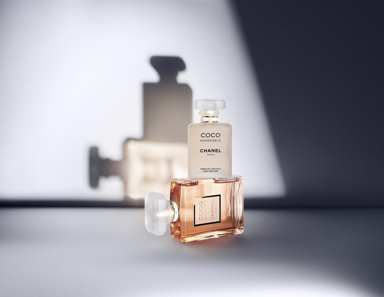 値下♡新品未使用　CHANEL ココマドモアゼルシークレットルックコフレ CHANEL ココマドモアゼルシークレットルックコフレ