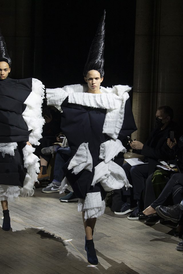 2023 FW READY-TO-WEAR | COMME des GARÇONS | Collections