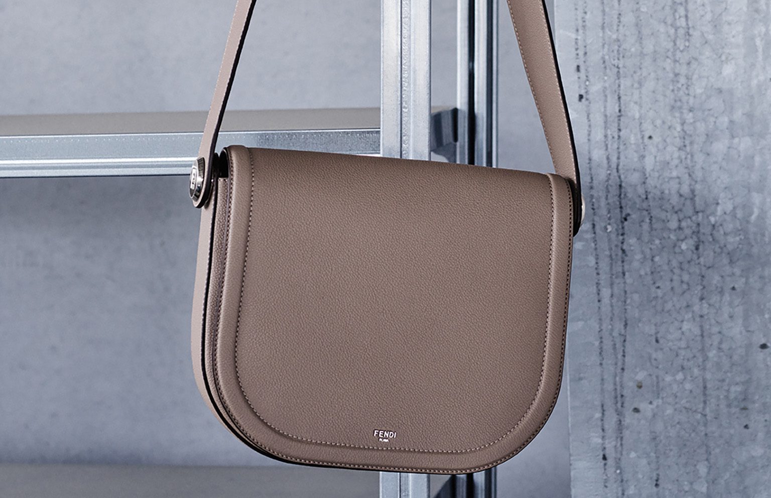 フェンディのメンズバッグ「フェンディ キヨード」から新作