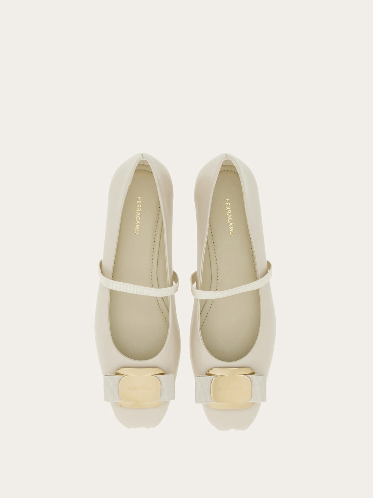 7月削除! Ferragamo フェラガモ フラットパンプス 靴 海川レジャー☘ 7月削除! Ferragamo フェラガモ フラットパンプス 靴 海川