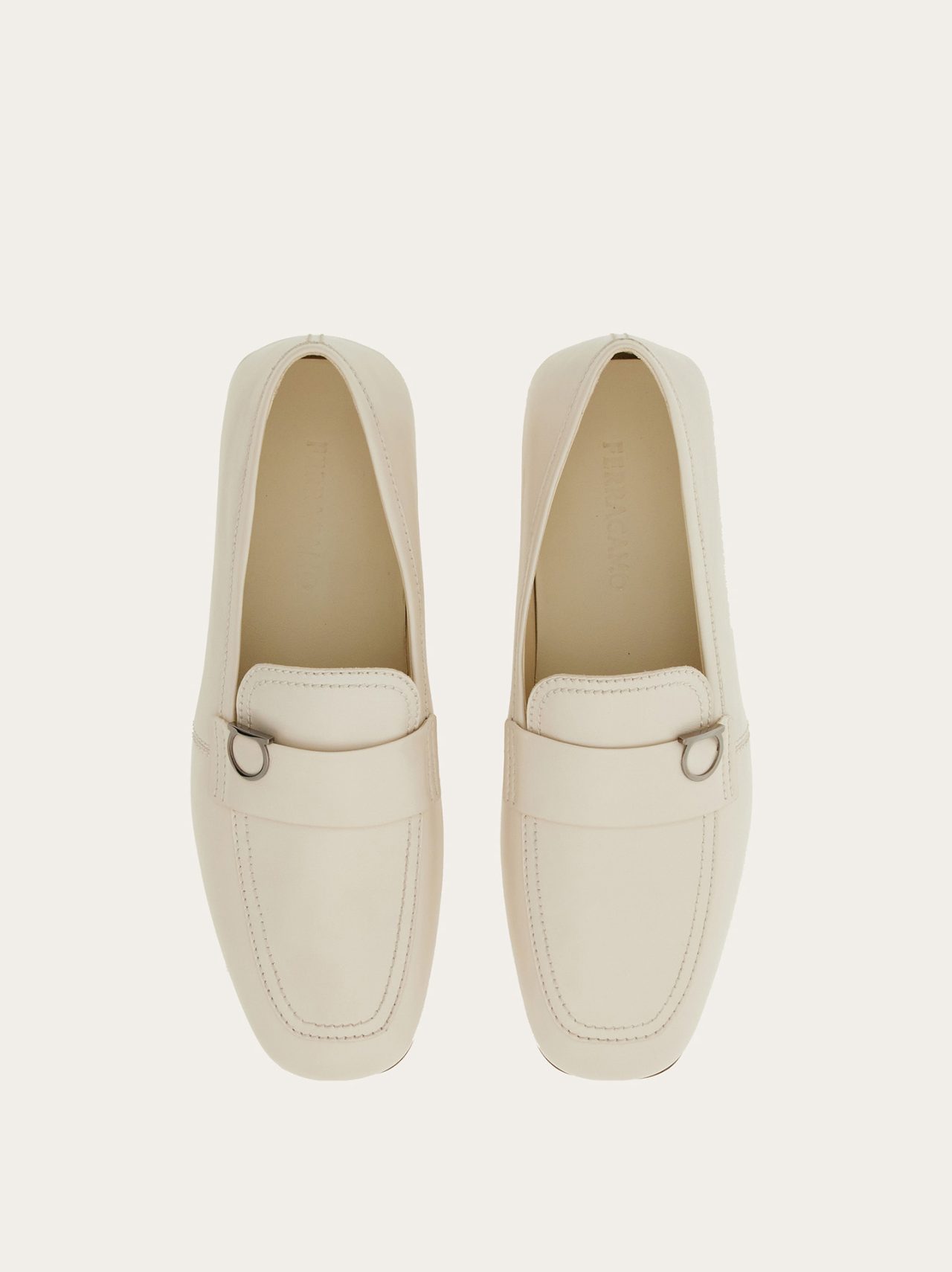 美品☆フェラガモ　夏シューズ！ 楽天市場】フェラガモ FERRAGAMO ドライビングシューズ メンズ