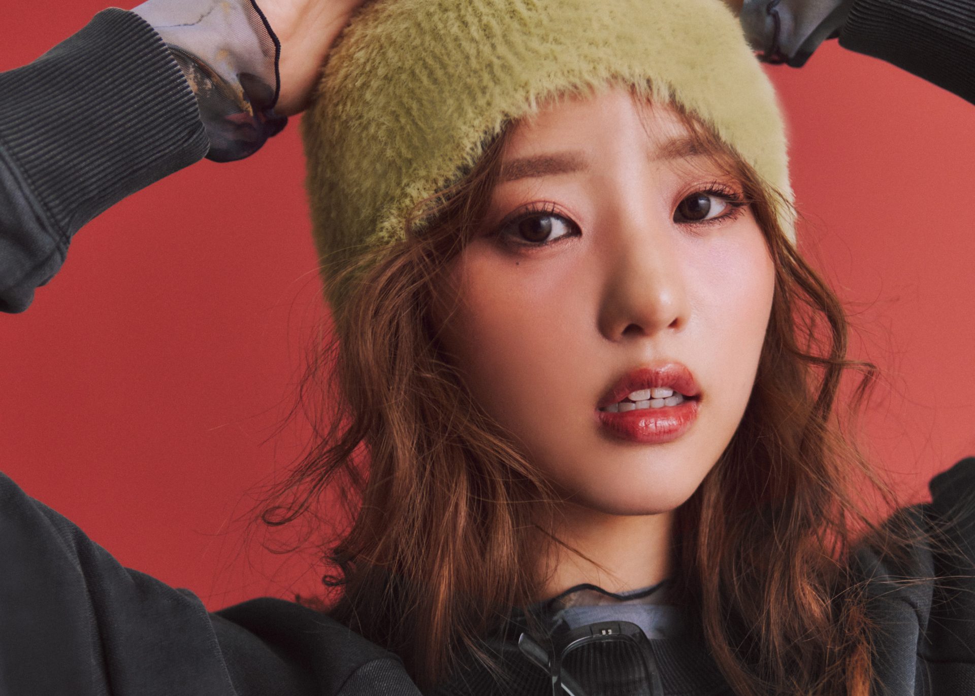 秋を控えるこれからの季節に向けて。中町綾が着るGUのスウェット