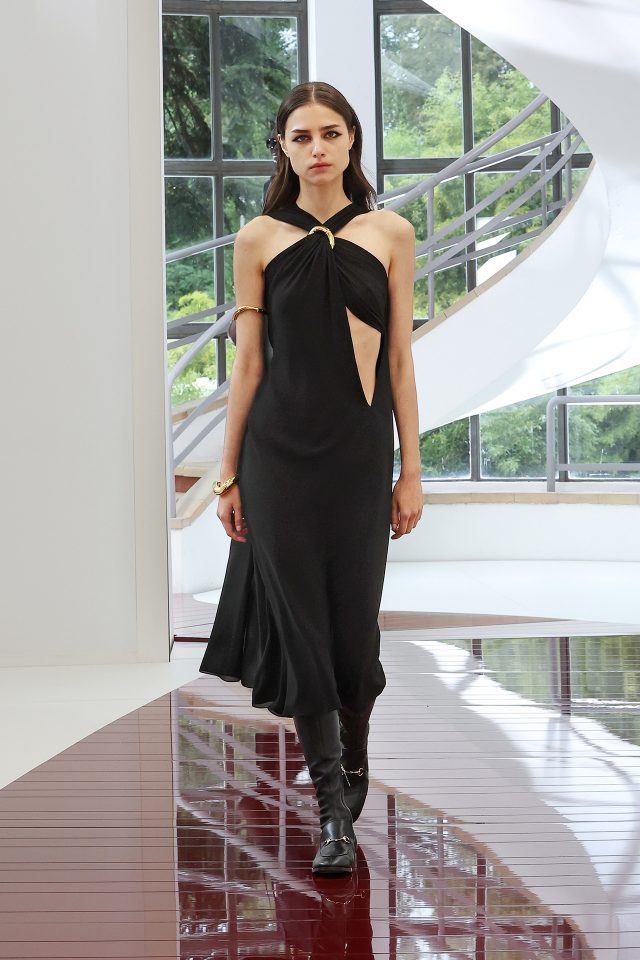【GUCCI】グッチ 2025ss ポプリンドレス ブラック 2025 SS READY-TO-WEAR | GUCCI | Collections | The Fashion Post