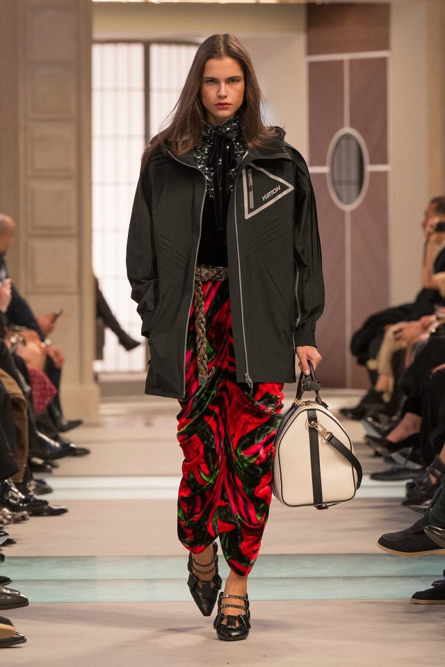 2025 FW READY-TO-WEAR | LOUIS VUITTON | Collections | The