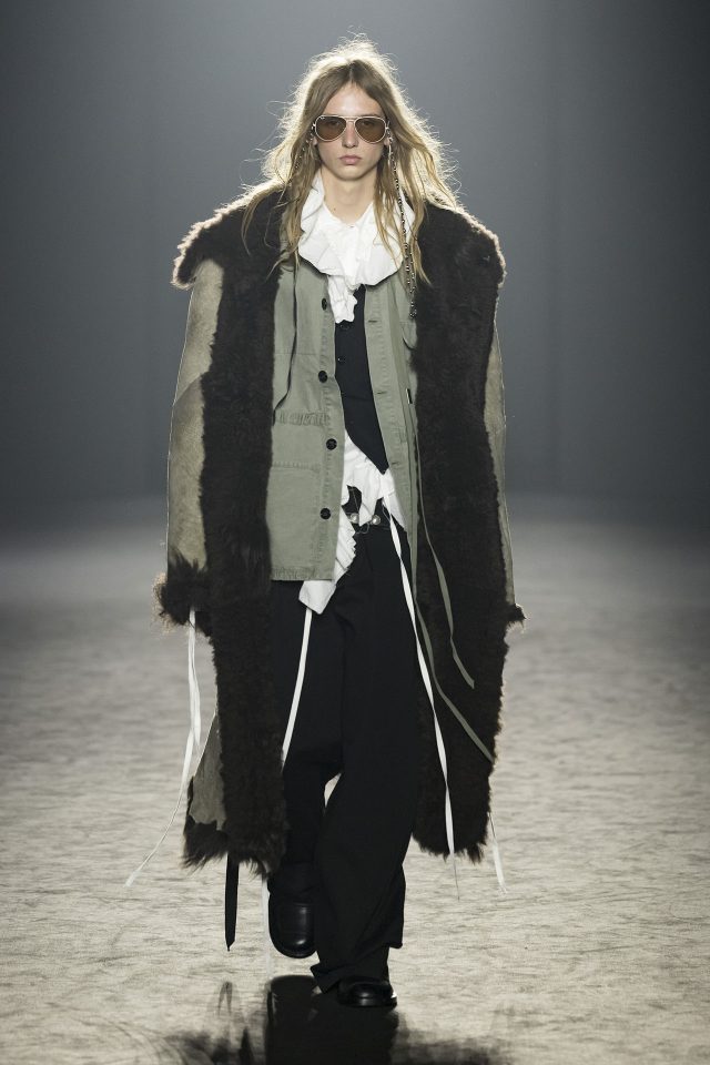 Ann Demeulemeester fashion show in Paris, Fall Winter 2025 Ready To Wear Fashion Week, Runway Look

Photo by Valerio Mezzanotti