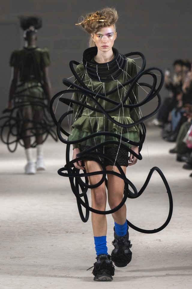 Noir by Kei Ninomiya
Fall winter 2024 2025,
pret a porter,
Womenswear