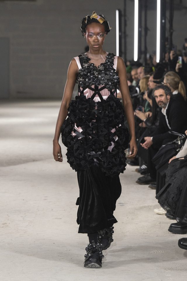 Noir by Kei Ninomiya
Fall winter 2024 2025,
pret a porter,
Womenswear