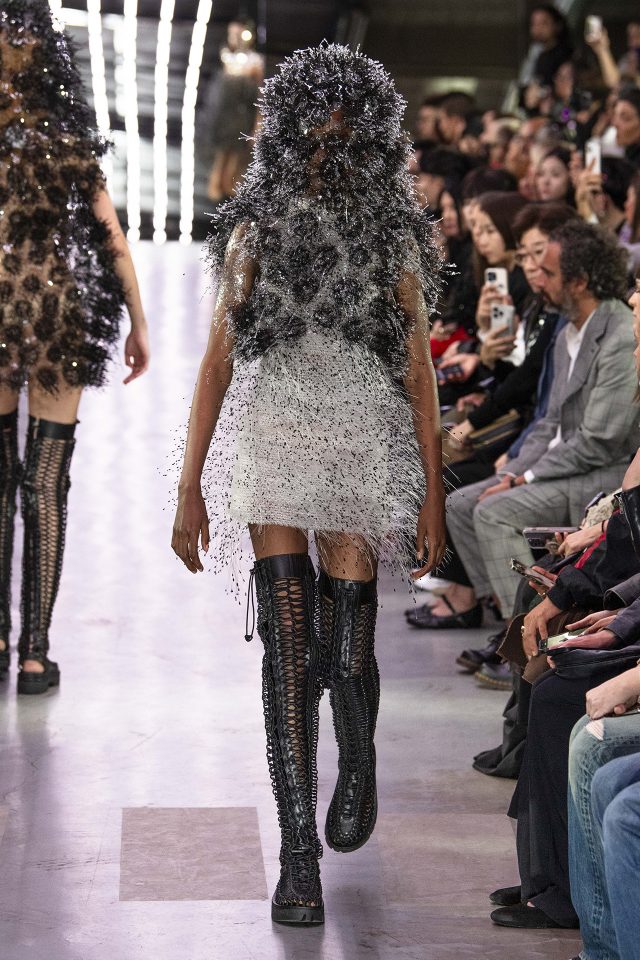 Noir Kei Ninomiya
Spring Summer 2024,
pret a porter,
Womenswear