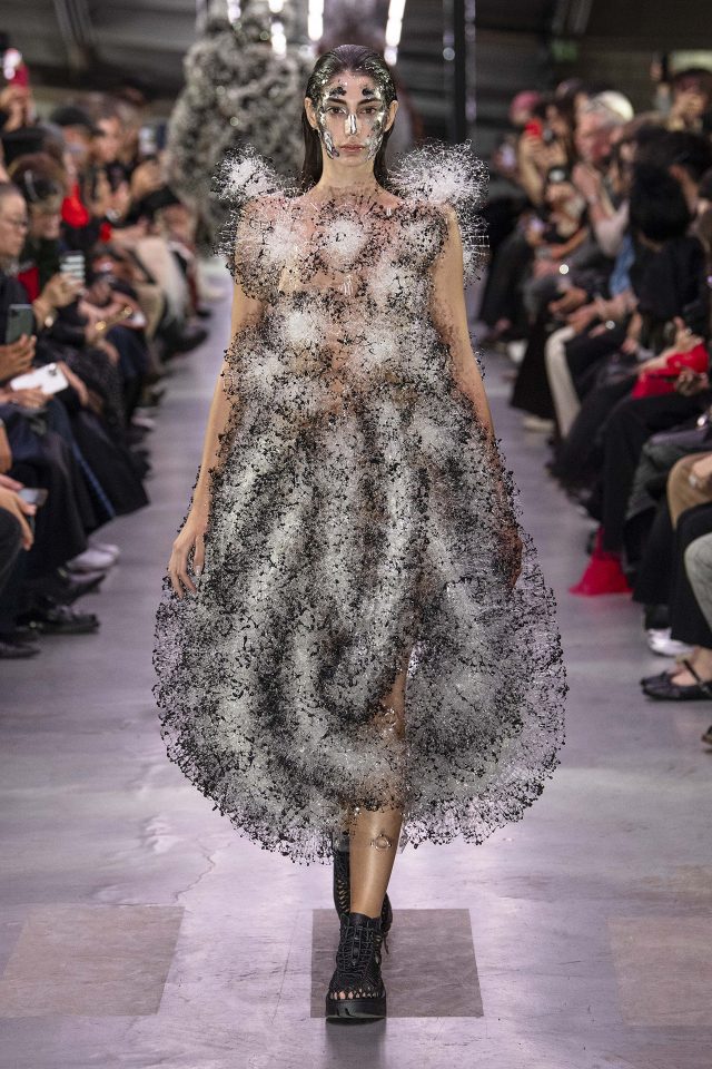 Noir Kei Ninomiya
Spring Summer 2024,
pret a porter,
Womenswear