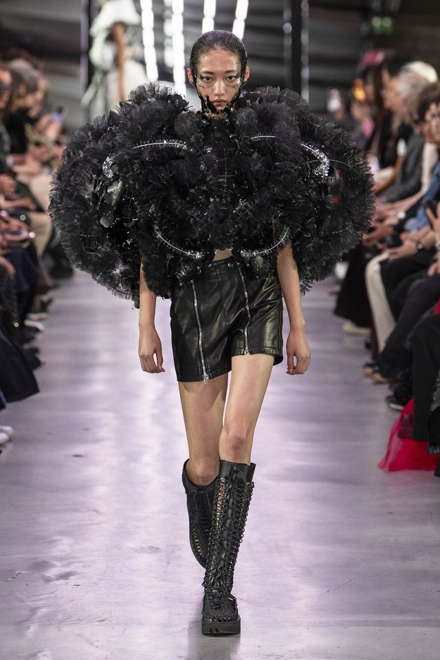 Noir Kei Ninomiya
Spring Summer 2024,
pret a porter,
Womenswear