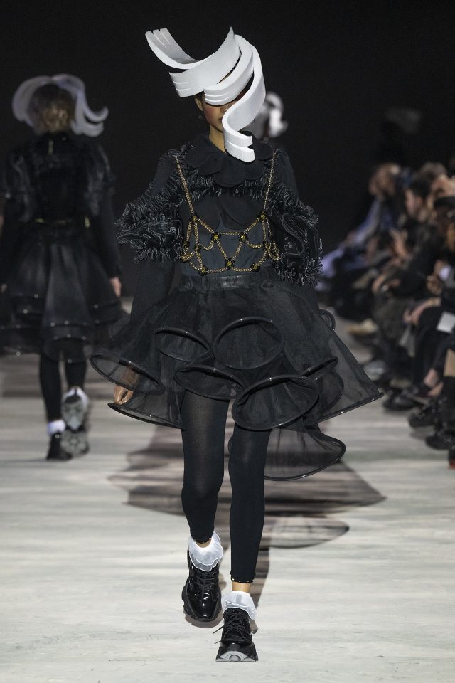 Noir by Kei Ninomiya,
Fall Winter 2025 2026,
Prêt a porter