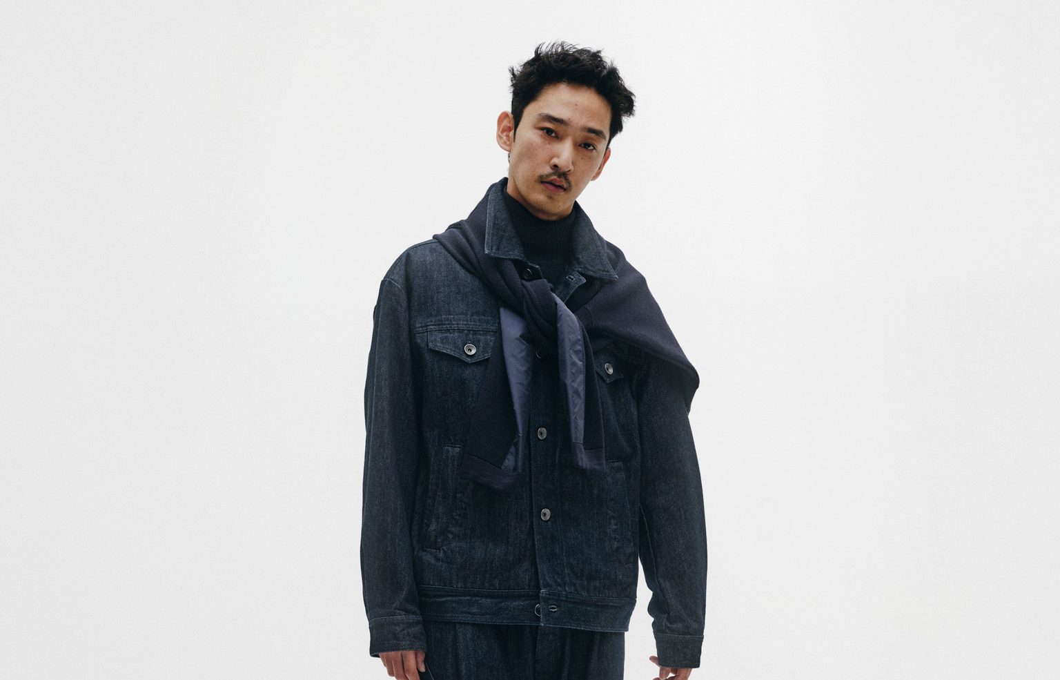 新たな定番を纏う。上杉柊平がヘルノと迎える秋 vol.1 | Select | The