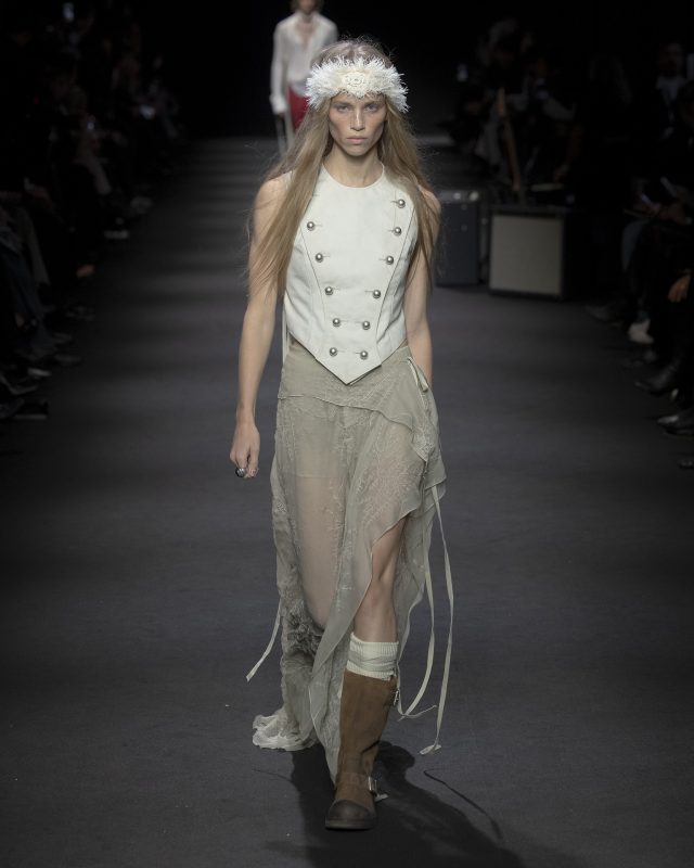 Model on the catwalk at the Ann Demeulemeester fashion show in Paris, Spring Summer 2026 Ready To Wear Fashion Week

Photo by Valerio Mezzanotti / NOWFASHION