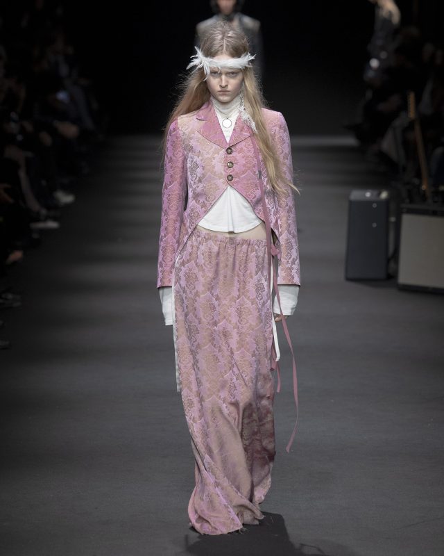 Model on the catwalk at the Ann Demeulemeester fashion show in Paris, Spring Summer 2026 Ready To Wear Fashion Week

Photo by Valerio Mezzanotti / NOWFASHION