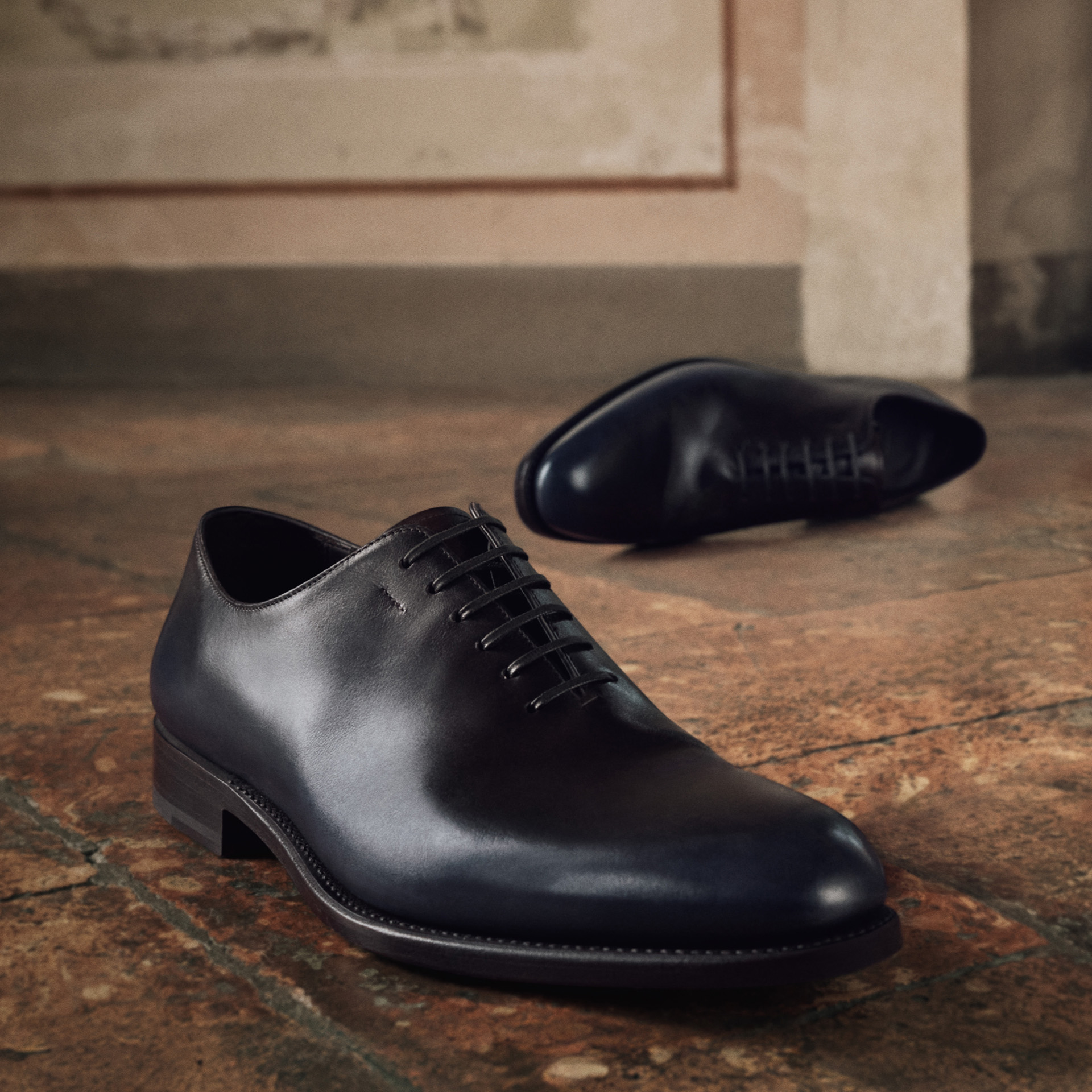 ブランドのメンズシューズコレクションの最高峰「TRAMEZZA」に