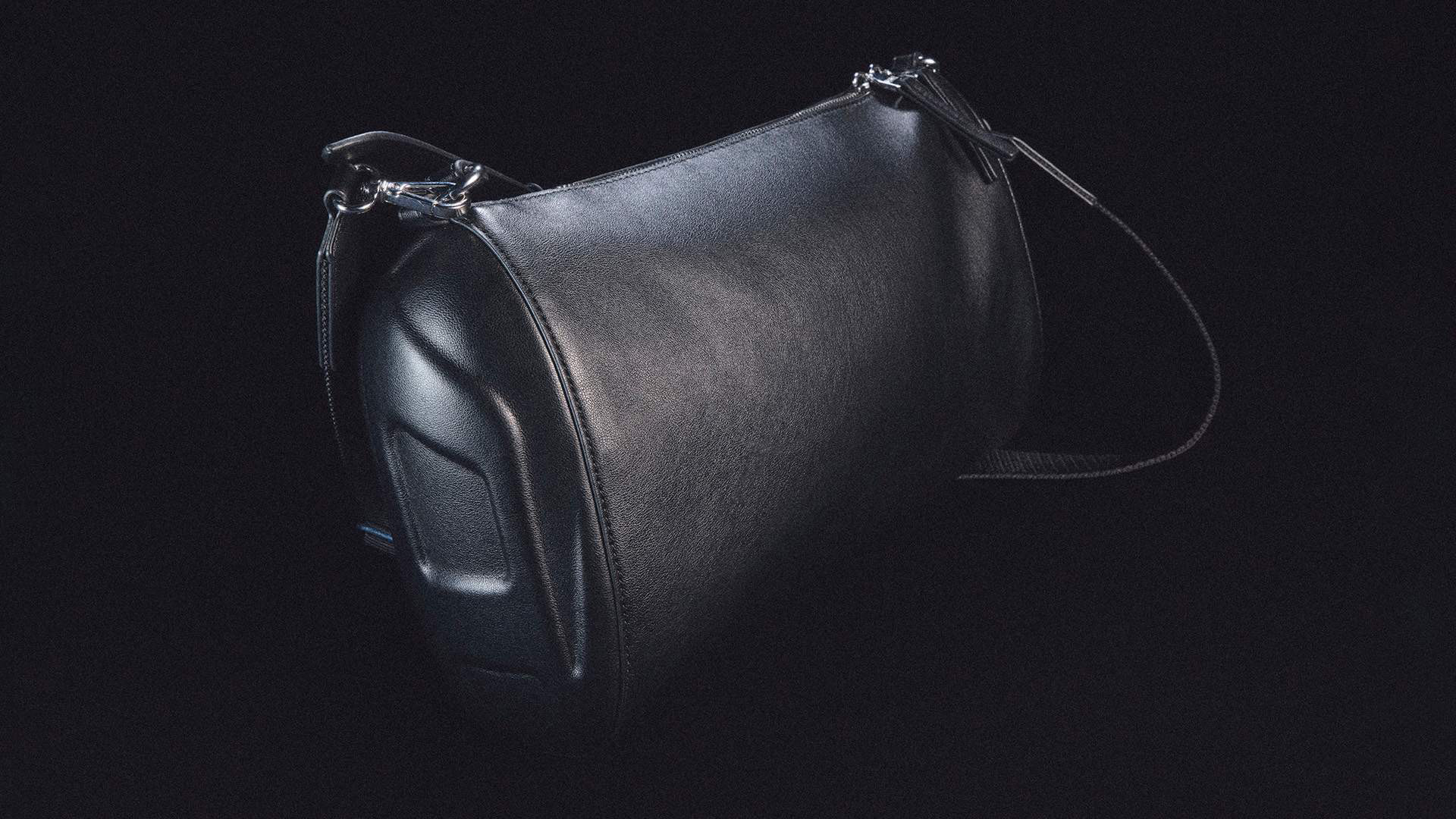 シンプルの中に潜む独自性。ディーゼルから今季の春夏を彩る新作バッグ