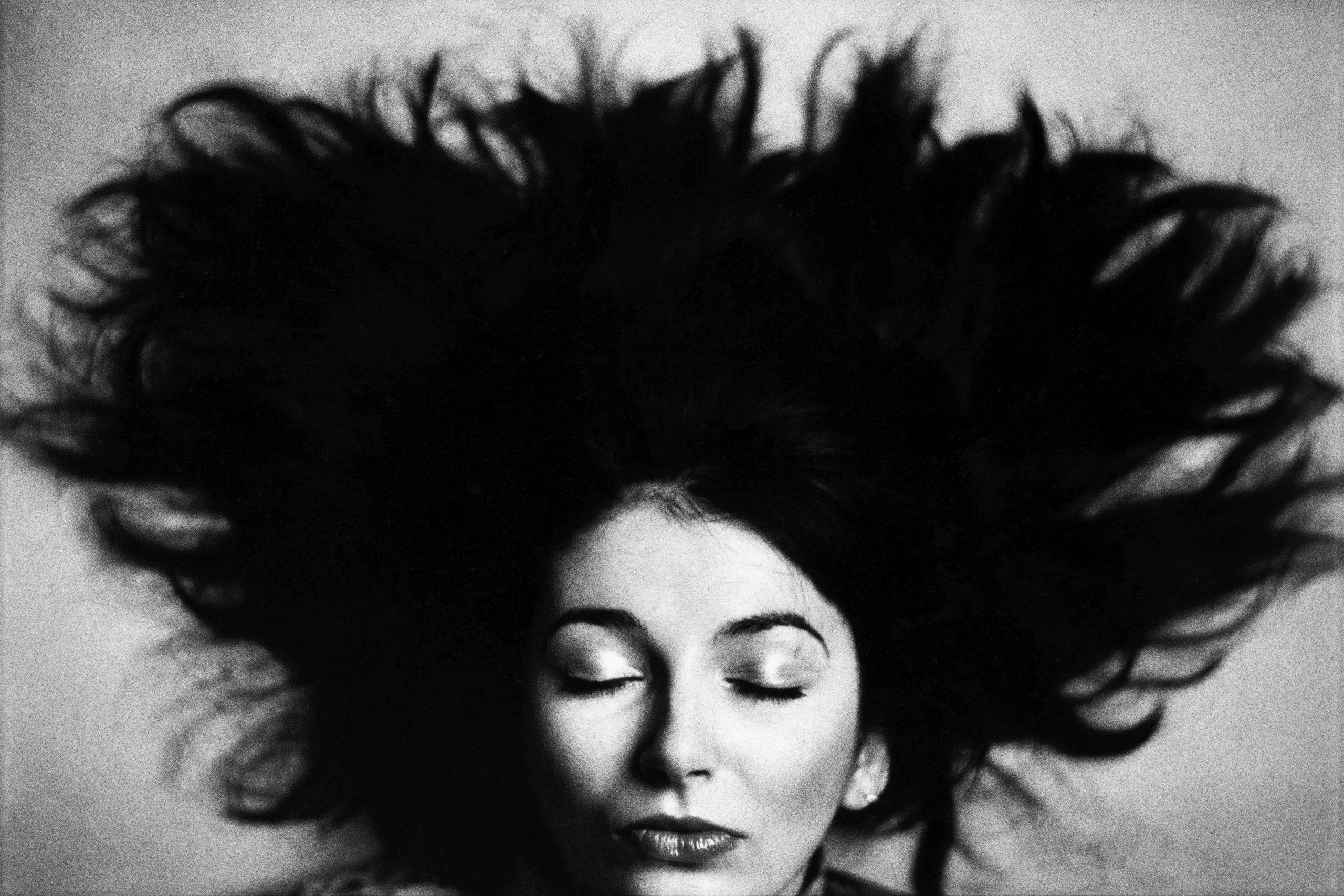 <i>Kate Bush, London,</i> 1982<br/>© Anton Corbijn